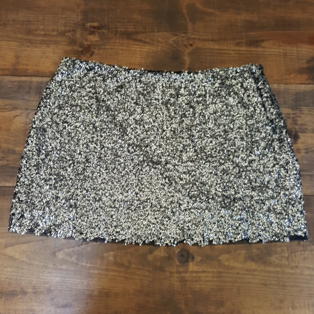 Love Sadie silver sequin mini skirt
